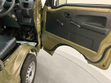 付属品(取扱説明書・記録簿・スペアキー等)の有無は車両ごとに異なります。お気軽にお問い合わせください。