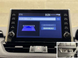 ナビ連動ETC付きです。高速道路料金所での小銭の出し入れや雨天時における窓の開け閉めなどの煩わしさが解消できます。料金所の通過もスムーズで快適ですよ。☆使用履歴表示や音声案内もしてくれます☆