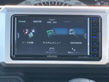 使いやすいインターフェースで、快適なドライブをサポート。様々な機能が搭載されており、日々の移動がより楽しくなります。情報満載の画面が魅力です。
