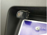 バックカメラが付いているので後方確認が非常にしやすいです。今や運転初心者も熟練者も必須装備!ついていて損はないですね♪