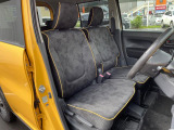 運転席シート廻りは使用感も少なく、良好な状態となっています。丁寧に使われていたことがよくわかりますね。