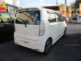 安心の保証内容。未使用車は「3年または6万km」まで、中古車は「1ヶ月または1千km」まで無償保証。延長保証もございますので、詳しくはスタッフまで。