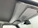 品質へのこだわり!フロアマットやシートなど車内をキレイに清掃し、ニオイや汚れなどを徹底的にクリーニングしてもらっております。室内はピカピカです☆