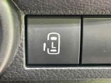 【パワースライドドア】スマートキーや運転席のスイッチでスライドドアの開閉が可能♪電動だから力を入れてドアを開ける必要が無く、小さいお子様でも、重い荷物を持っている時もラクに開け閉めできます♪