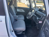 エンジンルームも綺麗に洗浄してから納車致します。普段あまり見ることが無い箇所だからこそ綺麗だと感動しますよね(*&acute;▽`*)