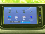 様々な情報表示に対応したモニターです。車両情報や設定変更など、運転に必要な情報を確認できます。使い勝手の良い一台です。