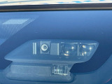 【トヨタセーフティセンス】走行中に前方の車両等を認識し、衝突しそうな時は警報とブレーキで衝突回避と被害軽減をアシスト。より安全にドライブをお楽しみいただけます。