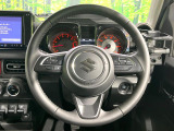【純正革巻きステアリング】上質な革を使用することで、手にしっかり馴染みとても運転しやすいハンドルです♪