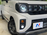 【LEDヘッドライト】悪天候や夜間走行時も良好な視界を確保し安心して運転できる高輝度LEDヘッドライトを装備!点灯速度が早く、消費電力も抑えられています。