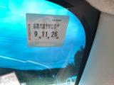 次回の車検日になります。こちらのステッカーをご確認ください。