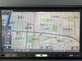 鮮明なカラー表示で、目的地までのルートをわかりやすく案内。スムーズな移動をサポートする頼れる相棒です。