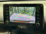 【バックカメラ】駐車時に後方がリアルタイム映像で確認できます。大型商業施設や立体駐車場での駐車時や、夜間のバック時に大活躍!運転スキルに関わらず、今や必須となった装備のひとつです!