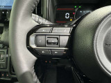 ステアリングスイッチ装備!運転しながら手元でオーディオの操作などができます。