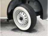 トヨタ純正14インチスチールホイール装備です。
