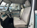 運転しやすい視界と操作性の良い配置が、運転をサポート。快適なドライブをサポートします。