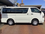 ご成約のおクルマ全て、エンジンオイルを交換してご納車させていただきます!また、点検時に消耗品の状態確認も行い必要に応じて新品交換させていただきます!