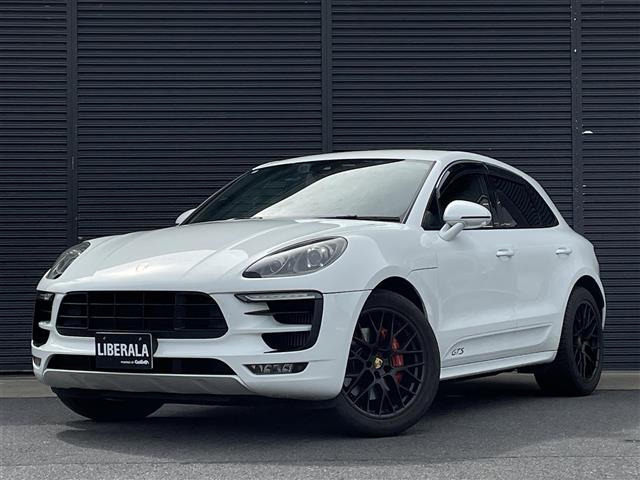 マカン  GTS 4WD 修復歴無し