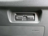 ETC付 料金所もスムーズに通れ、割引料金の適用もあります。ビルトインできれいに収まっており、見た目もスマートです。