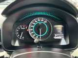 整備スタッフは国家資格を持つプロの整備士です。車検の受入/中間/完成検査と保安基準発行のすべても自社で行います。