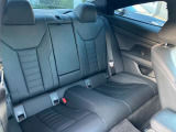 リアシートも広々とご利用頂けます。お車詳細や展示状況はフリーダイヤル(0078-6002-498412)またはBPS城東鶴見06-6933-6600迄お気軽にお問合せ下さい。