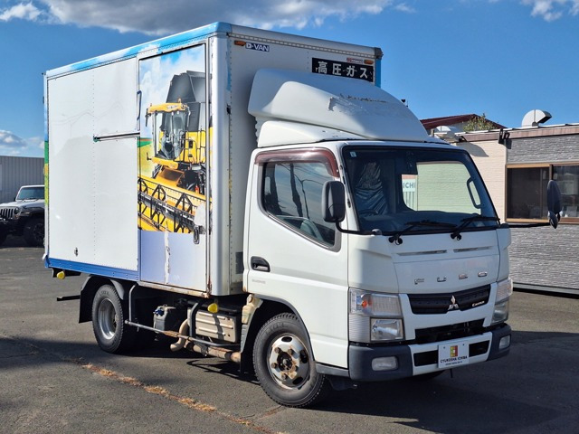 キャンター 3.0 セミロング 全低床 ディーゼル 4WD 8ナンバー車 未抹消