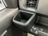 品質には自信があります!ハッピーの品質・キレイなお車をお届けさせていただきたい!そんな気持ちでキレイに仕上げております。フロアマットなどの清掃はもちろん、シート下なども徹底的に清掃しております。