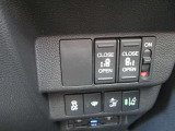 当社には、電動四輪スクーターも取扱いをしてます。歩くのが大変な方、運転免許証の更新をあきらめた方、ぜひ乗ってみて下さい。あなたの足になります。簡単運転、免許不要です。お問合せ番号は 0778-52-1246まで!