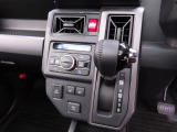 コックピット感のあるデザイン。運転しやすいレイアウトで操作しやすいです。