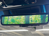【デジタルインナーミラー】後席の大きな荷物や同乗者で後方が確認しづらい時でも安心!カメラが撮影した車両後方の映像をルームミラー内に表示。クリアな視界で状況の確認が可能です!