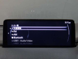 【マツダコネクト】ラジオ・テレビ/Bluetoothオーディオ、その他アプリケーションなどの機能で楽しむことができます。