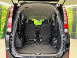 普段のお買い物や通勤、送迎等に十分な荷室スペースを確保しております。セカンドシートを倒すと、大きな荷物の積載も可能です♪