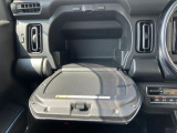 インパネボックスを開けるとテーブルが!停車中に便利【テーブル機能付インパネボックス】!