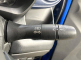 【オートライト】周りの明るさに応じて自動でヘッドライトの点灯・消灯ができる機能です!ライトの付け忘れ・消し忘れなどが無くなり、雨の日や夕方の走行も安心!トンネル通過時も便利ですね♪