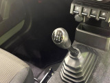 【フロア5速MT】走りの6速MT!!スポーティーな走行をお楽しみいただけます♪