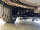 お車を安心してお乗りいただく為には、足回りの定期点検が欠かせません。サービスサポート(有償保証)では無料点検もご提供しており、安心のカーライフをお過ごしいただけるサポート体制が整っています。