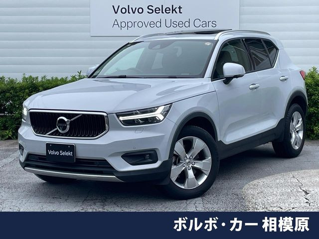 XC40 T4 モメンタム