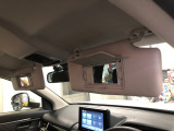 【車内ミラー】日常で使える、嬉しい車内ミラーがついてます!