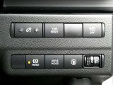 ドライブモードボタンはSPORT、ECO、NORMALの3種類の切替えができます。オートブレーキホールドは信号待ち時にブレーキを保持してくれるのでリラックスできます。