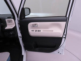 車内の清掃はもちろん、除菌施工済みですので気持ちよくお乗りいただけます。