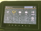 AVメニューにはテレビやラジオ、Bluetooth、USBなどの選択肢が表示されています。使いたい音源を画面で選べるので、好みに合わせた車内の過ごし方に便利です。