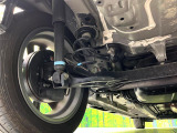 お車を安心してお乗りいただく為には、足回りの定期点検が欠かせません。サービスサポート(有償保証)では無料点検もご提供しており、安心のカーライフをお過ごしいただけるサポート体制が整っています。