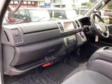 ご納車時には再度洗車・室内清掃を行い展示中についてしまった汚れも落として気持ち良くお乗りいただける状態にして納めさせていただきます!
