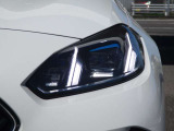アダプティブLEDヘッドライト
