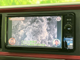 テレビ番組を画面で視聴でき、停車中の待ち時間も映像を楽しめます。画面内に番組映像や字幕が表示され、日常のちょっとした休憩時間を過ごす際にも活用いただけます。