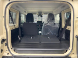 普段のお買い物や通勤、送迎等に十分な荷室スペースを確保しております。セカンドシートを倒すと、大きな荷物の積載も可能です♪