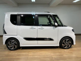 ご納車までに、弊社サービススタッフによる車検整備を行い、バッテリー、エンジンオイル、オイルエレメント、ワイパーゴムを交換し、ブレーキを分解、摩耗等を確認、必要であれば交換、安心してお乗りいただけます!