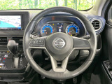 【純正革巻きステアリング】上質な革を使用することで、手にしっかり馴染みとても運転しやすいハンドルです♪