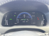 視認性の高いメーター類で、運転状況を的確に把握。安全で快適なドライビングをサポートします。