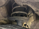お車を安心してお乗りいただく為には、足回りの定期点検が欠かせません。サービスサポート(有償保証)では無料点検もご提供しており、安心のカーライフをお過ごしいただけるサポート体制が整っています。