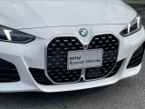 また、BMW正規認定中古車は、エマージェンシーサービスが自動付帯。24時間365日、皆様のカーライフをサポート致します。確かな安心のうえで、「駆けぬける歓び」をご堪能ください。
